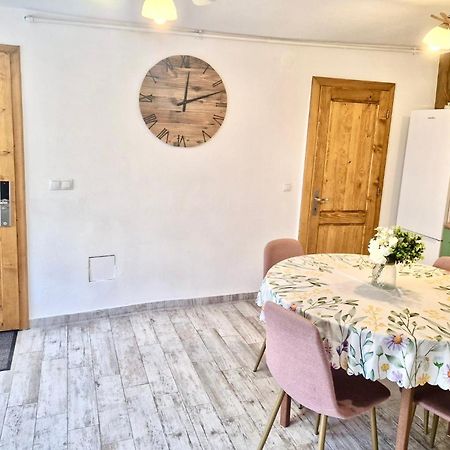 Stone Way Apartment Sibiu Luaran gambar