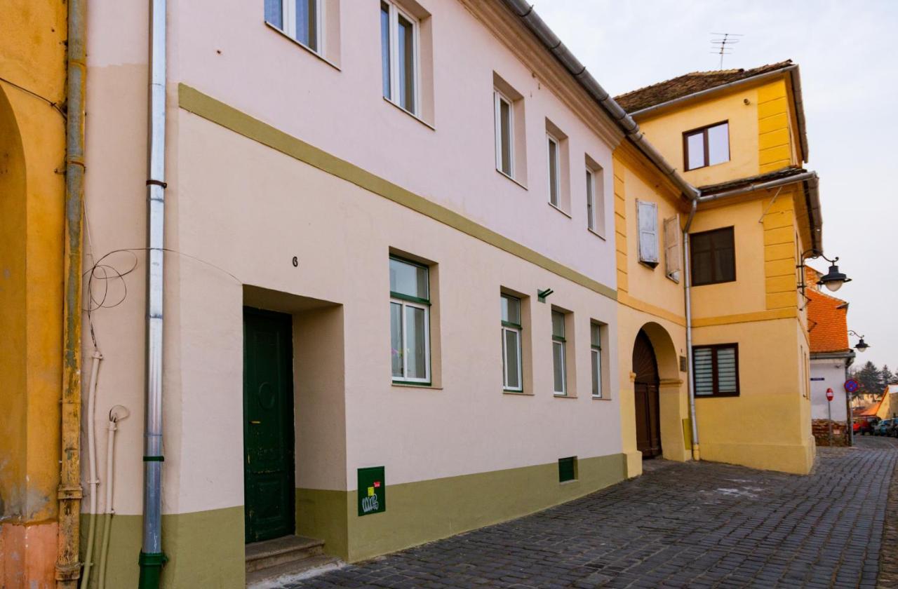Stone Way Apartment Sibiu Luaran gambar
