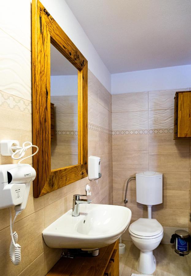 Stone Way Apartment Sibiu Luaran gambar