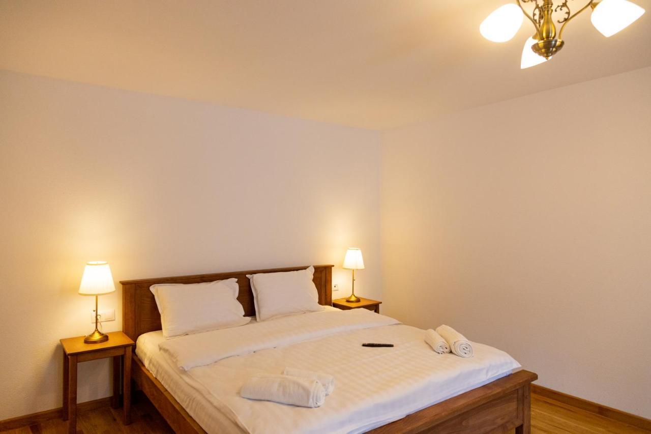 Stone Way Apartment Sibiu Luaran gambar