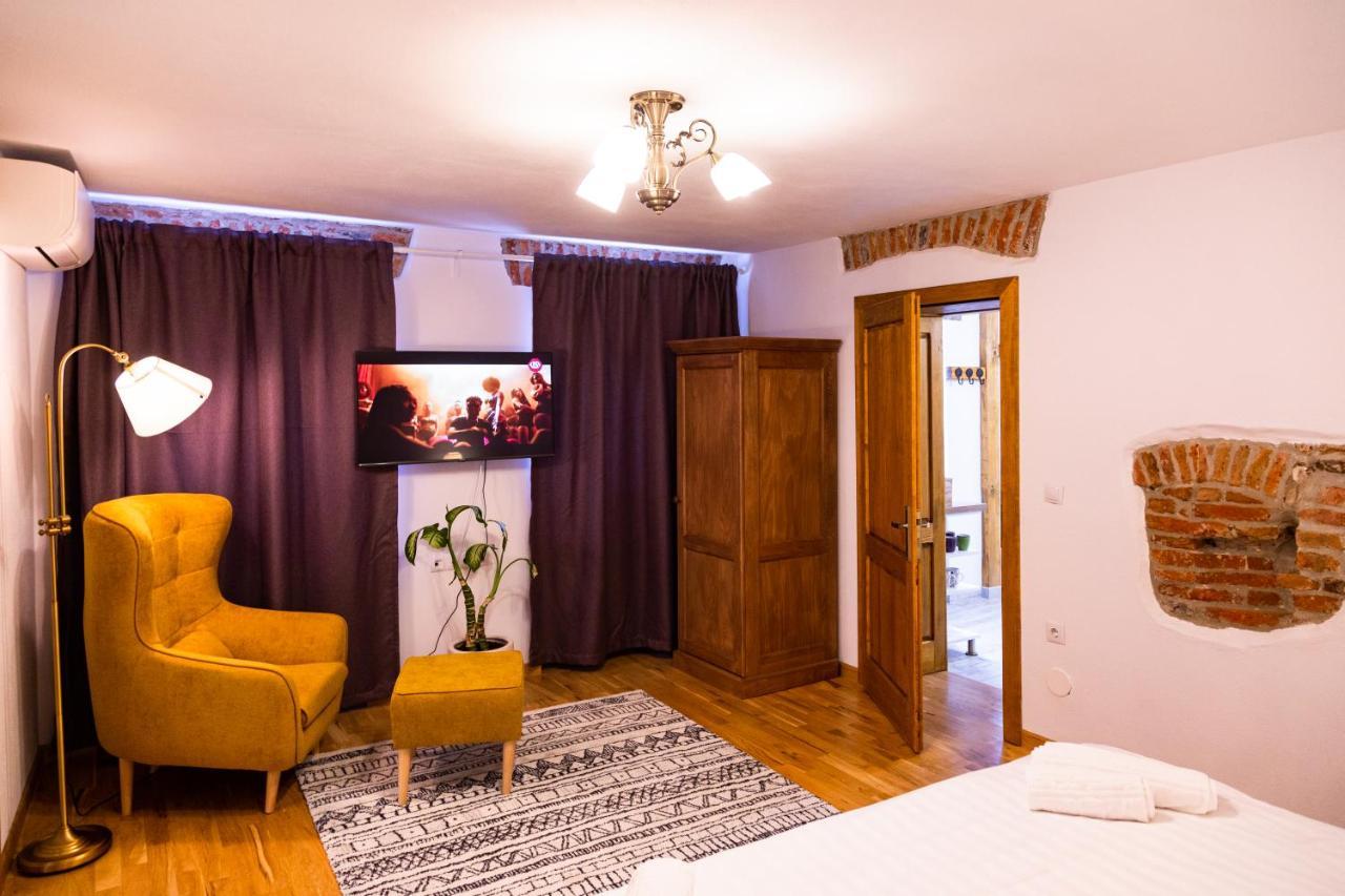 Stone Way Apartment Sibiu Luaran gambar