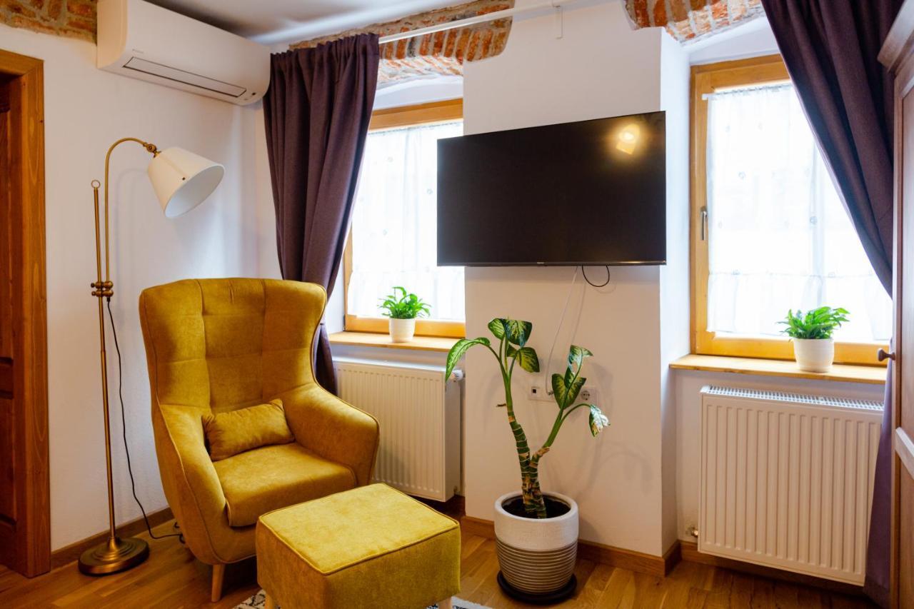 Stone Way Apartment Sibiu Luaran gambar