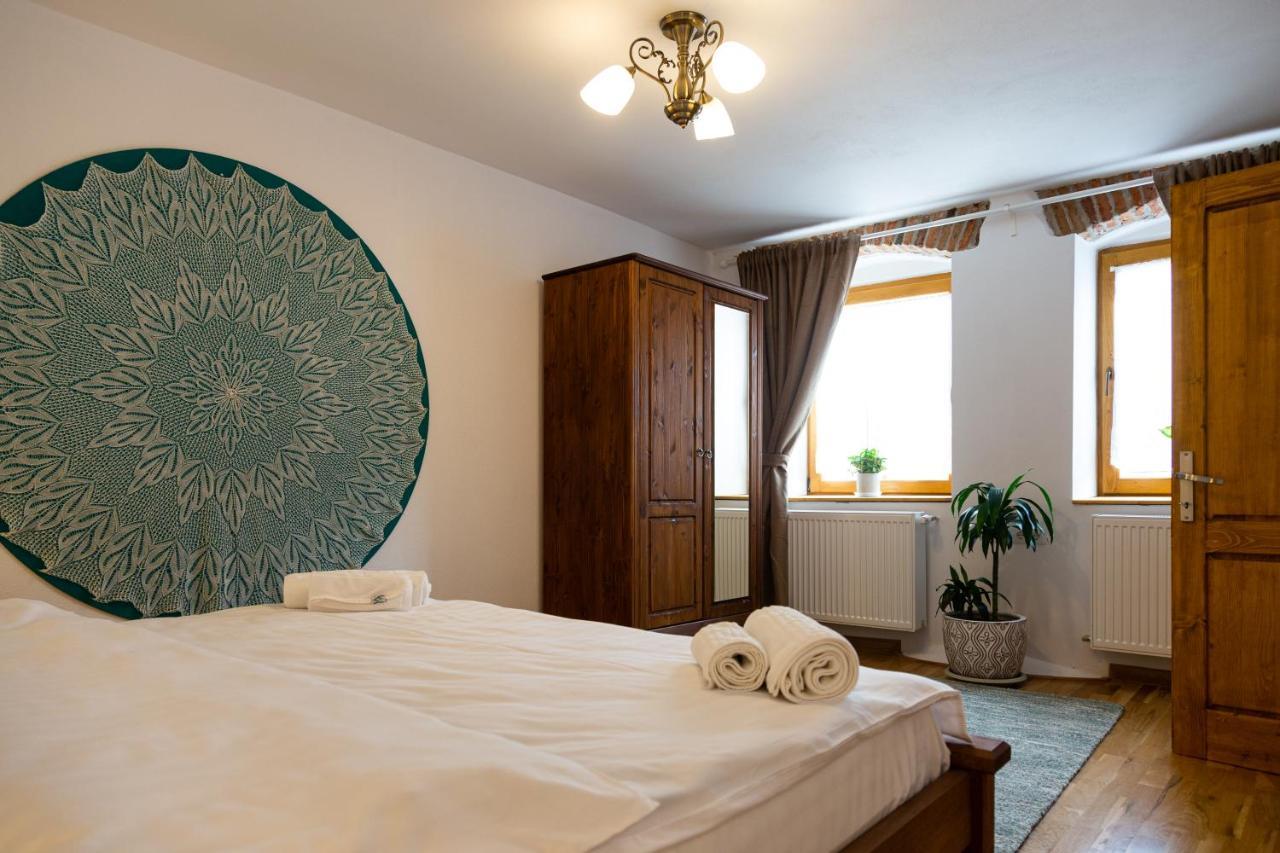 Stone Way Apartment Sibiu Luaran gambar
